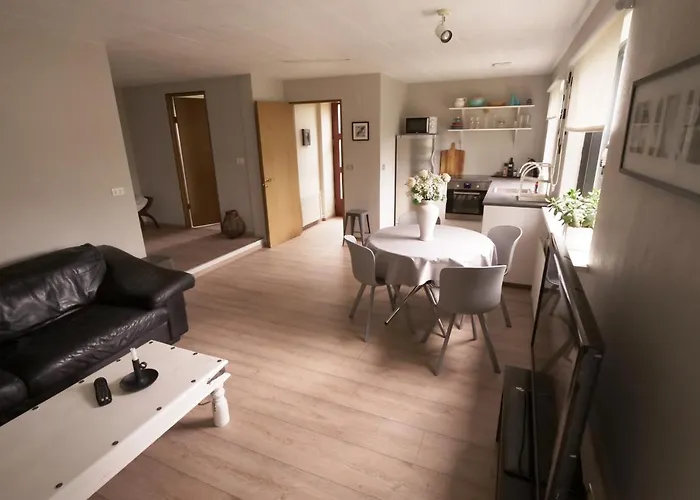 Manahlid Apartment